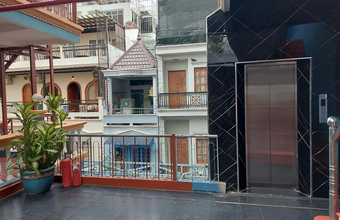 Saigon Rooftops Hostel-1